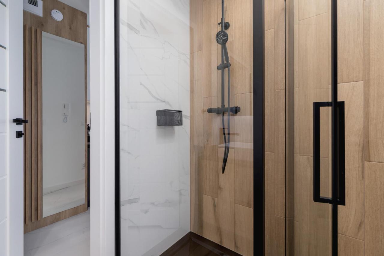 Deluxe Studio Cracow Arianska By Noclegi Renters Cracovia Exterior foto