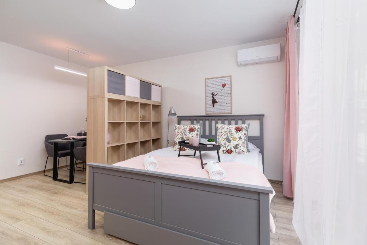 Deluxe Studio Cracow Arianska By Noclegi Renters Cracovia Exterior foto